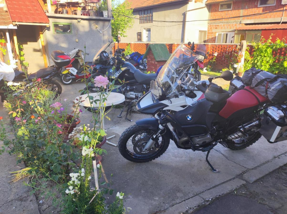 Stan Na Dan Studio Indija Exterior foto